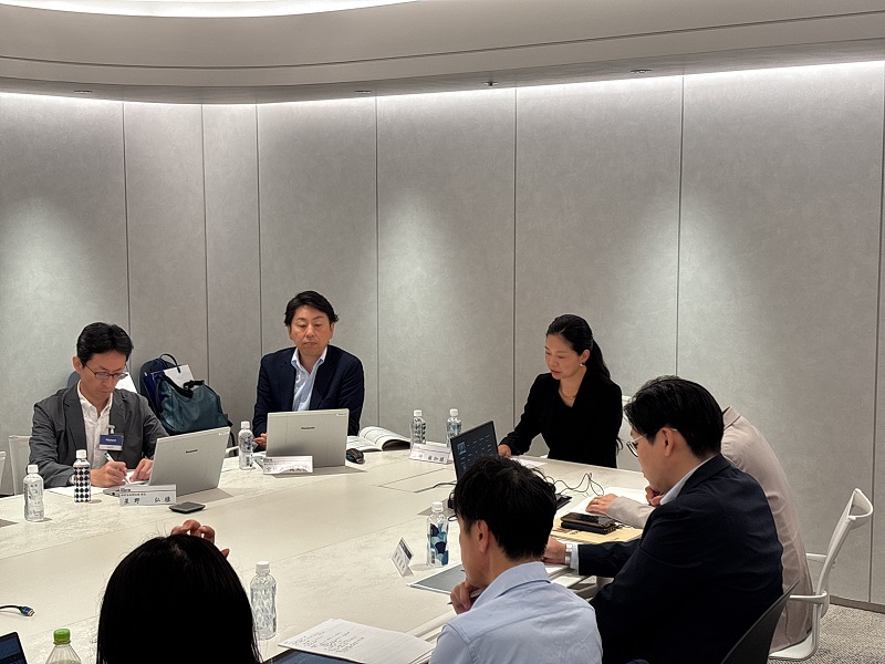 Constructive dialogue with shareholder