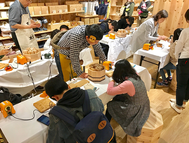 店舗による地域社会との連携