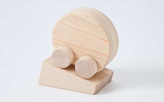 “My first ever wooden toy”: a giveaway for kids