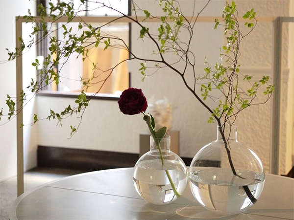 「Life in Art at dieci」展